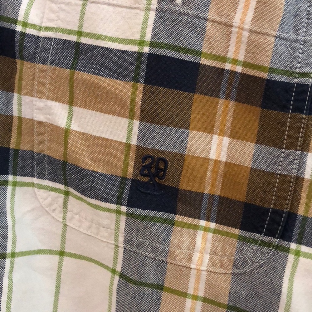 20x MENS flannel tan/neutral color button up SMALL - Picture 3 of 8